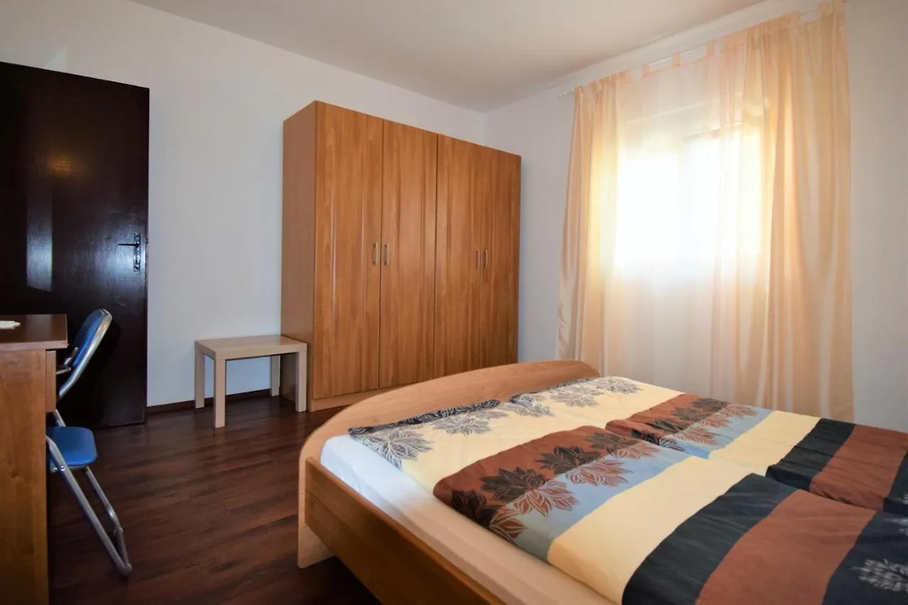 Apartments Mica Lopar Croatia